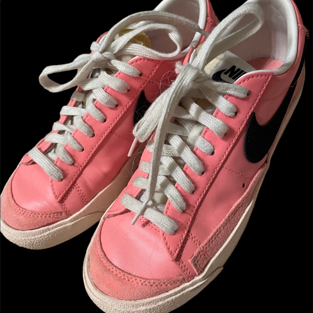 Atomic pink Nike 77 blazer low top. Size 7. Runs big. Like new.
